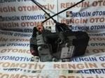 Opel Zafira Arka Sağ 90561158 Kapı Kilit