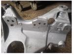 A4 2012 Model Yağlı Direksiyon Kutu Traversi